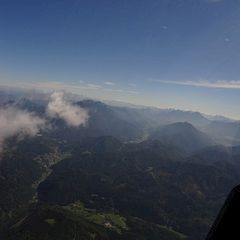 Flugwegposition um 09:12:27: Aufgenommen in der Nähe von Gemeinde Micheldorf in Oberösterreich, Österreich in 474 Meter